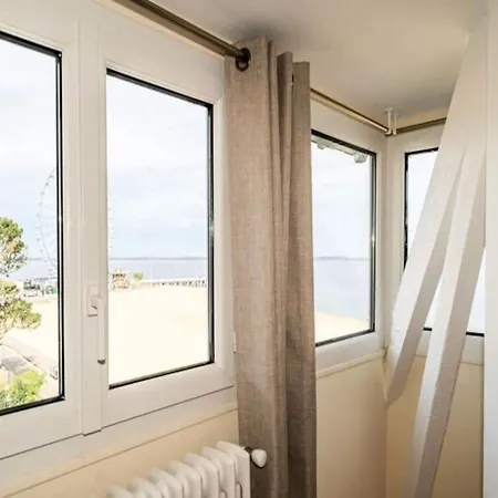 Sumptuous With Beach Access Arcachón