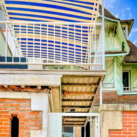 Sumptuous With Beach Access *