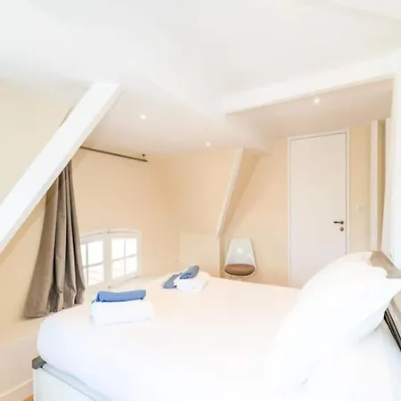 Sumptuous With Beach Access